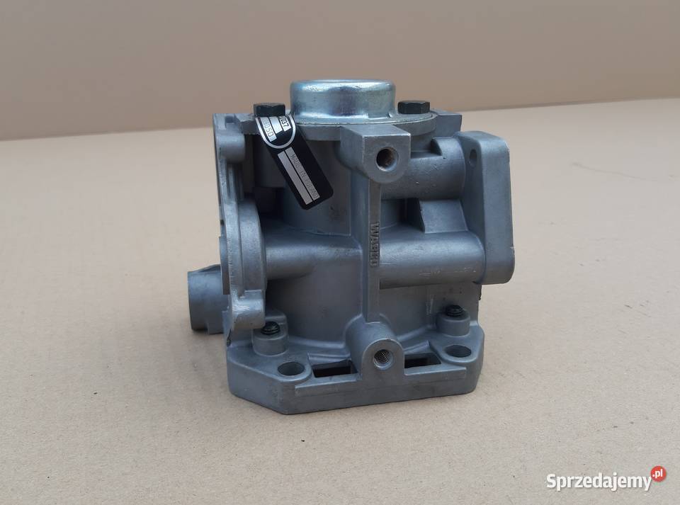 ZAWÓR STERUJĄCY NACZEPY WABCO 9710028050 Pozostałe Trzciel