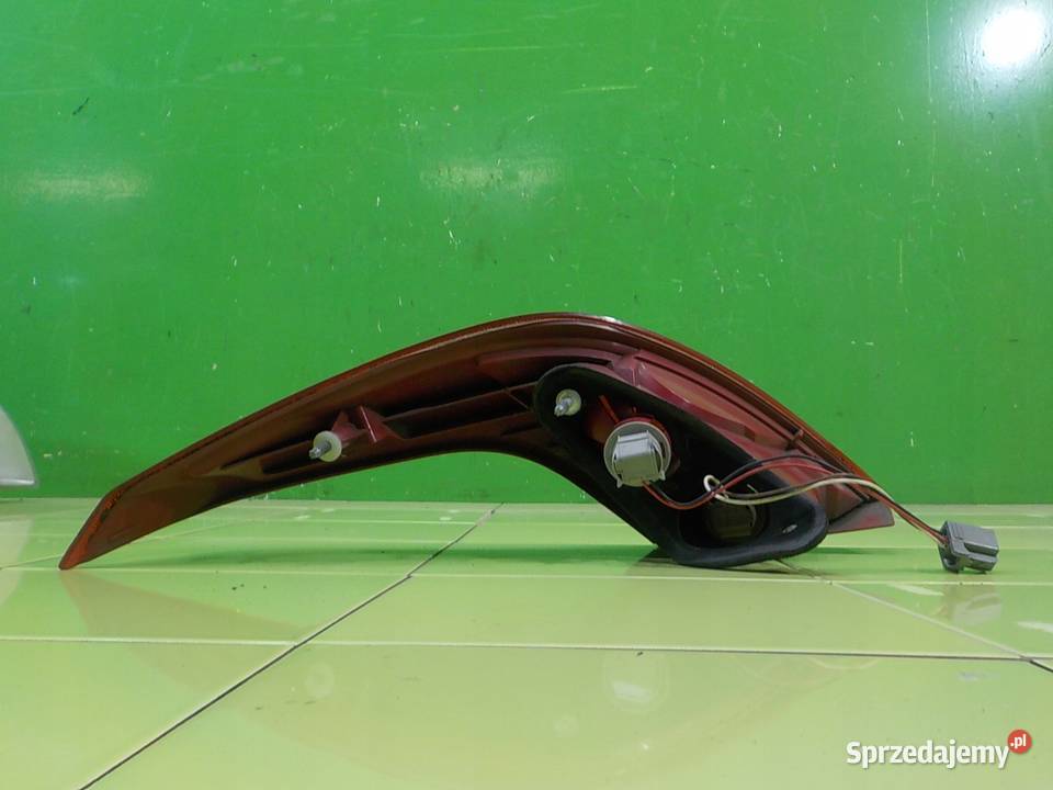FORD FOCUS MK2 LIFT 20 B 09r CC lampa prawa tyl Motoryzacja Suków