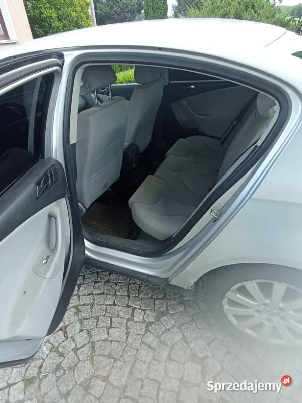 Volkswagen Passat 16 FSI Highline Babino sprzedam
