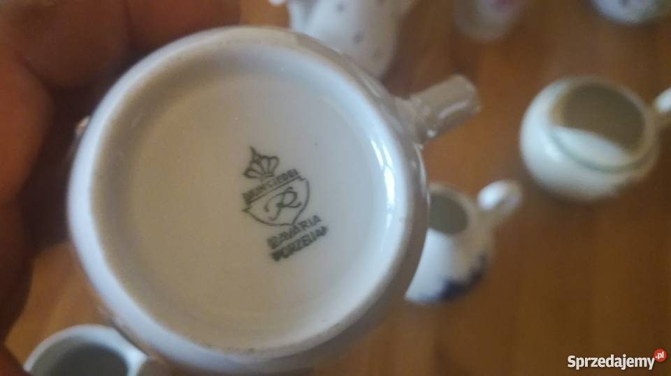 Mleczniki porcelana sygnowana Porcelana i szkło opolskie