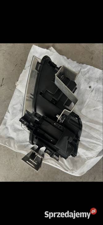 Lampa prawa RollsRoyce USA osobowe Rzeszów