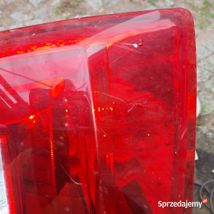 Lampa tył prawy tył octavia 3 kombi 5e9945096 Wrocław