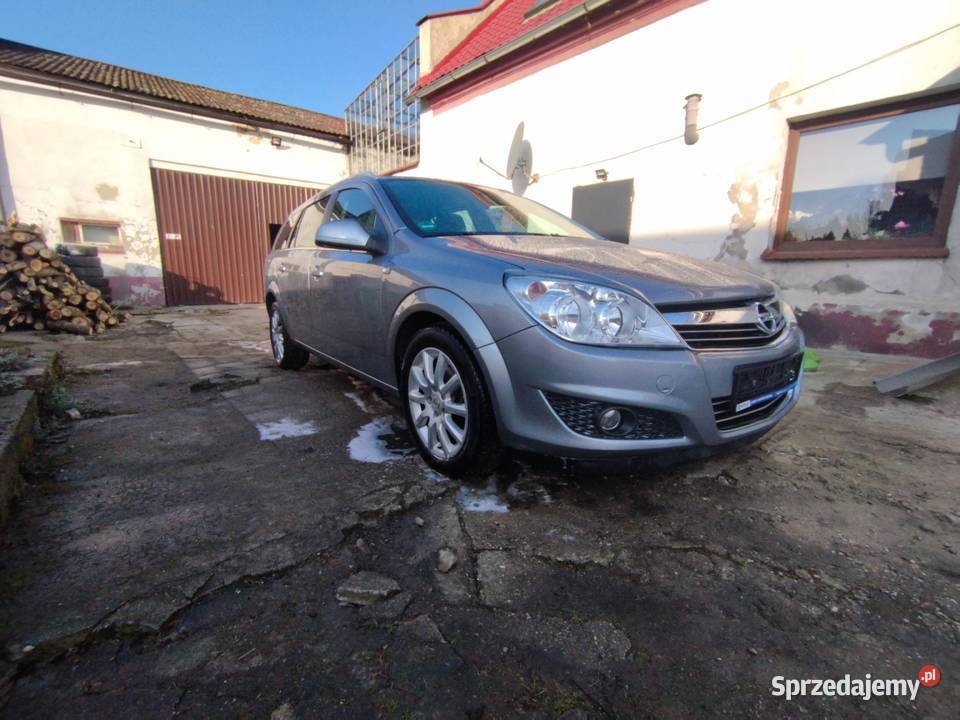 Astra H 16 2010r nieuszkodzony Oława