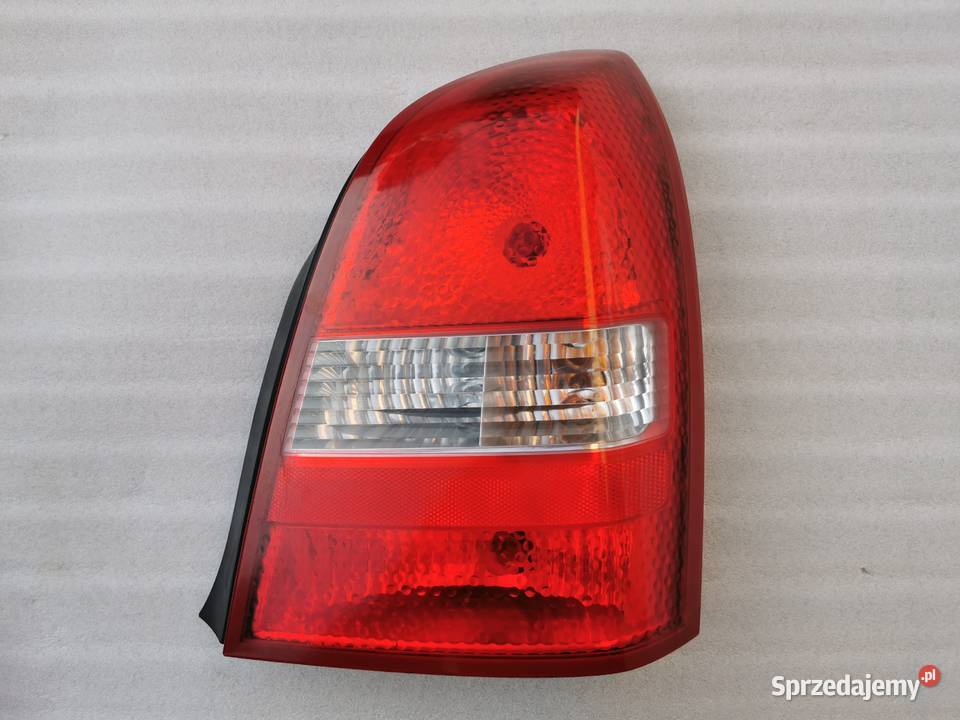 Lampa Prawy Tył Tylna Prawa Nissan Primera P12 sprzedam