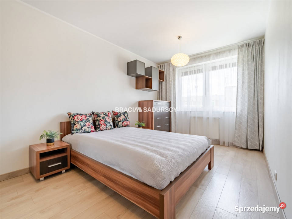 Mieszkanie Kraków Przewóz 6194m2 3 pokoje blok