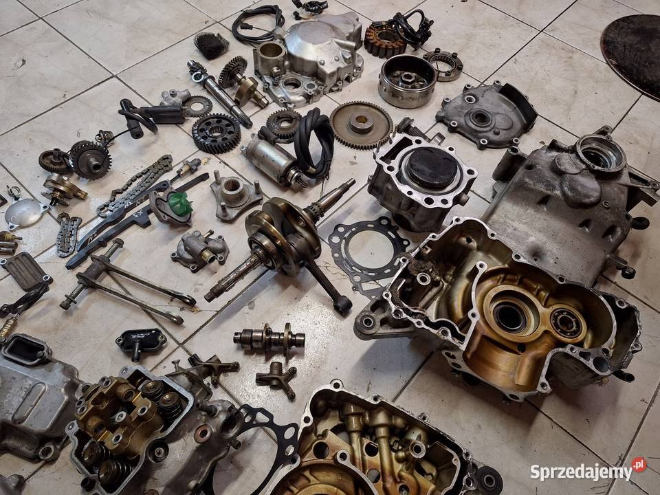 Suzuki Burgman 400 K2 silnik części k429 głowica