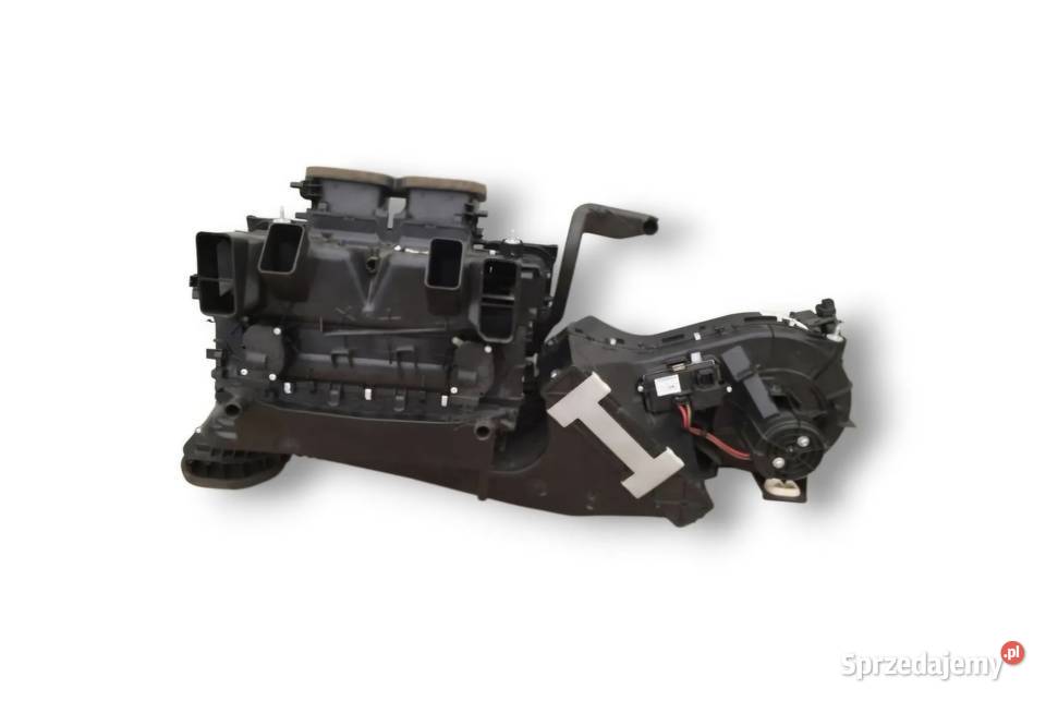 NAGRZEWNICA MERCEDES W204 CKLASA A2048302560 Nagrzewnice Działoszyce