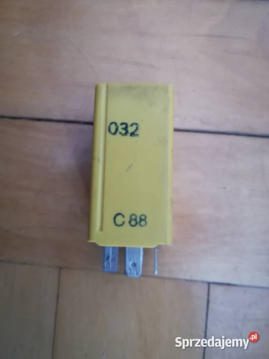 Przekaźnik 318 elektryczny szyberdach VW Golf Łódź