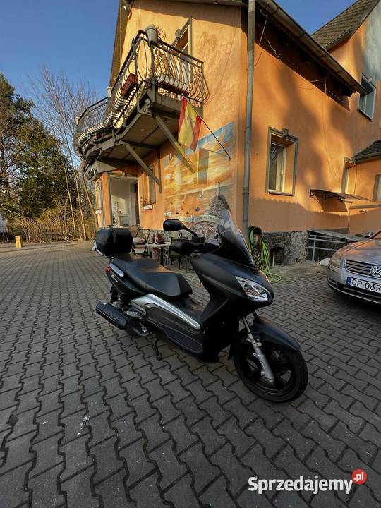 Skuter maxi TBG Xmotion 125250 na kat B