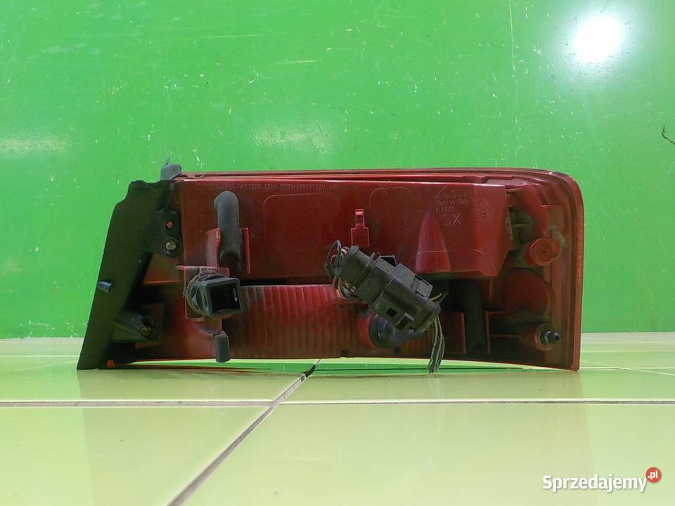 AUDI A5 8T 20 TFSI 09r COUPE 2D lampa lewa tyl Suków