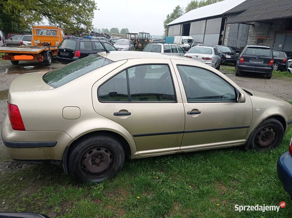 Volkswagen Bora 19 85 kW 2001 r dawca części Szklarka Myślniewska sprzedam