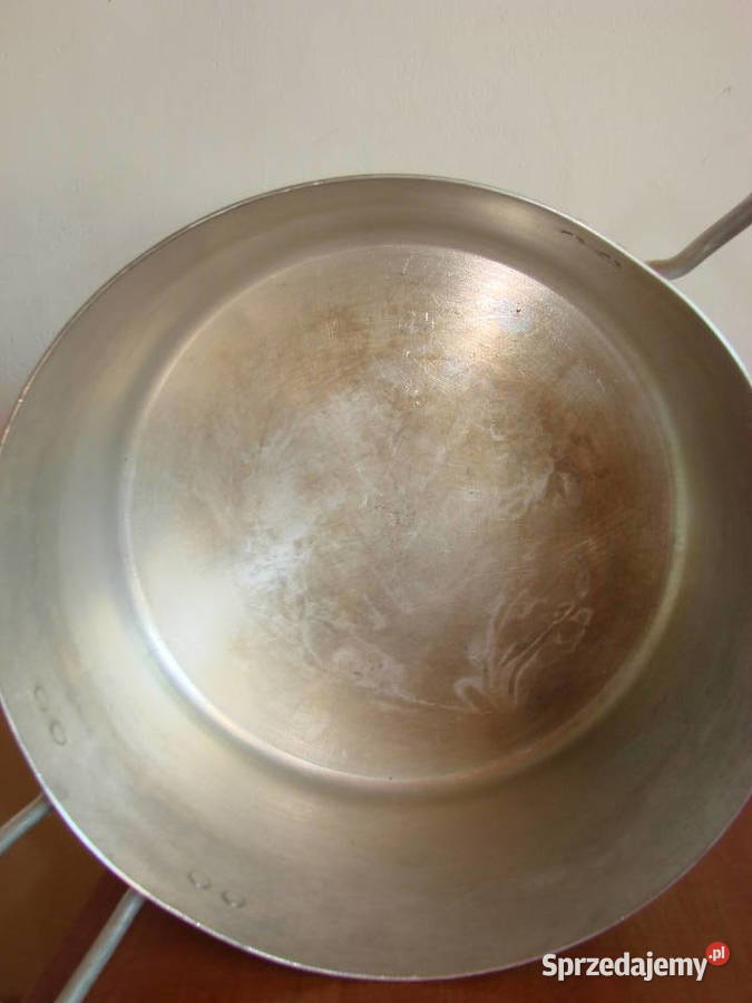 stary aluminiowy garnek 8L sprzedam