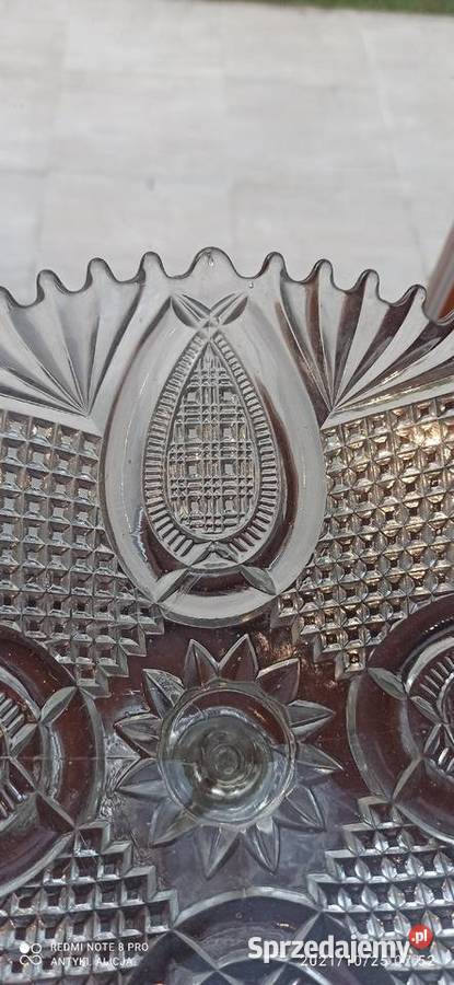 Patera na nodze owocarka Przeźroczysta Szkło Gdańsk