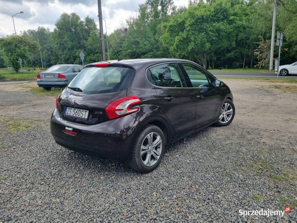 Peugeot 208 KlimatronikNaviPdcTempomat Alu 16 96 automatyczna 208