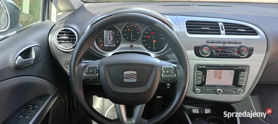 SEAT Leon dynamiczny i oszczędny bogate 125KM Stefanowo sprzedam