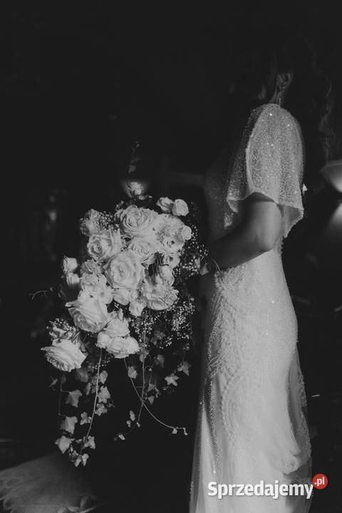 Suknia ślubna z trenem bogato zdobiona Oxford Tarnów sprzedam