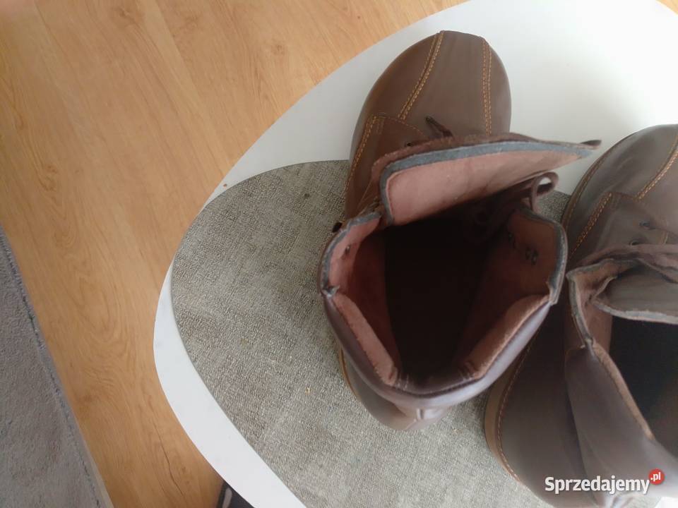 Sprzedam buty skórzane brązowe jesienno zimowe Pozostałe Ełk