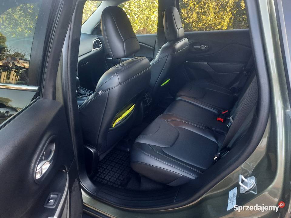 Jeep Cherokee 20 Turbo 2019 r 4x4 SALONOWY Rok produkcji 2019 Osielsko