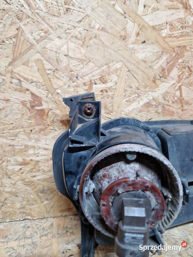 Toyota avensis T25 przedlift halogen lewy przód dolnośląskie Złotoryja