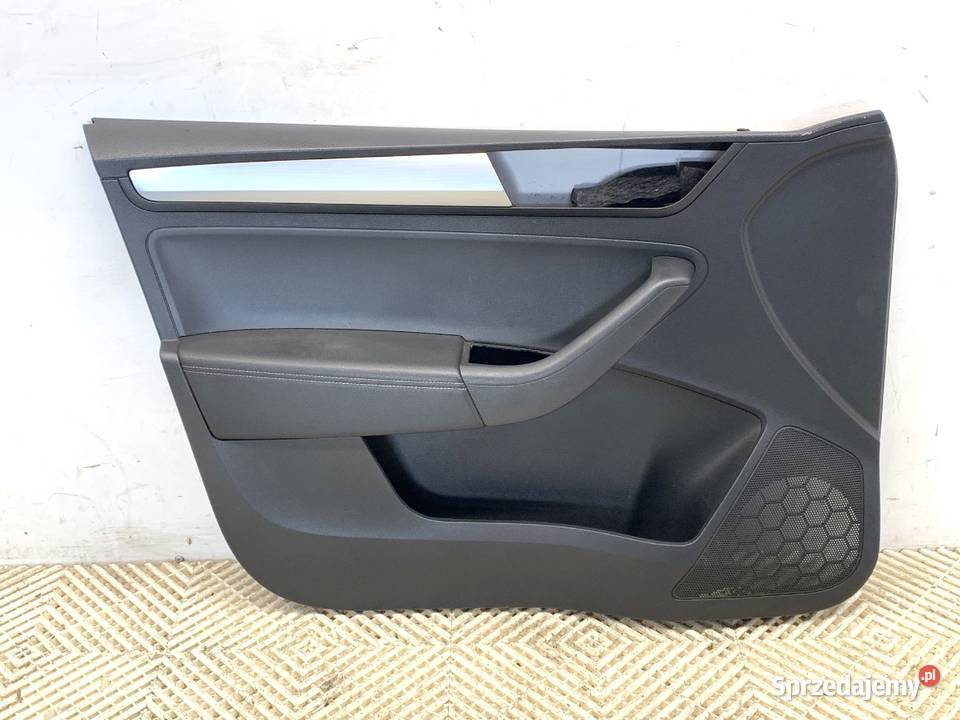 BOCZEK DRZWI LEWY PRZÓD SKODA RAPID Hatchback Tapicerki samochodowe podkarpackie