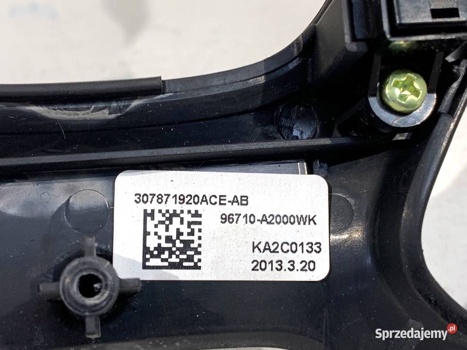 PRZEŁĄCZNIKI KIEROWNICY KIA CEED 96710A2000 1218 osobowe