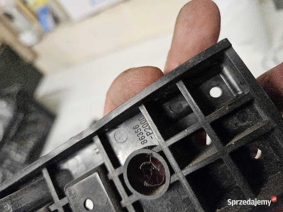 KIA SORENTO IV 4 ŚLIZG MOCOWANIE GRILLA osobowe