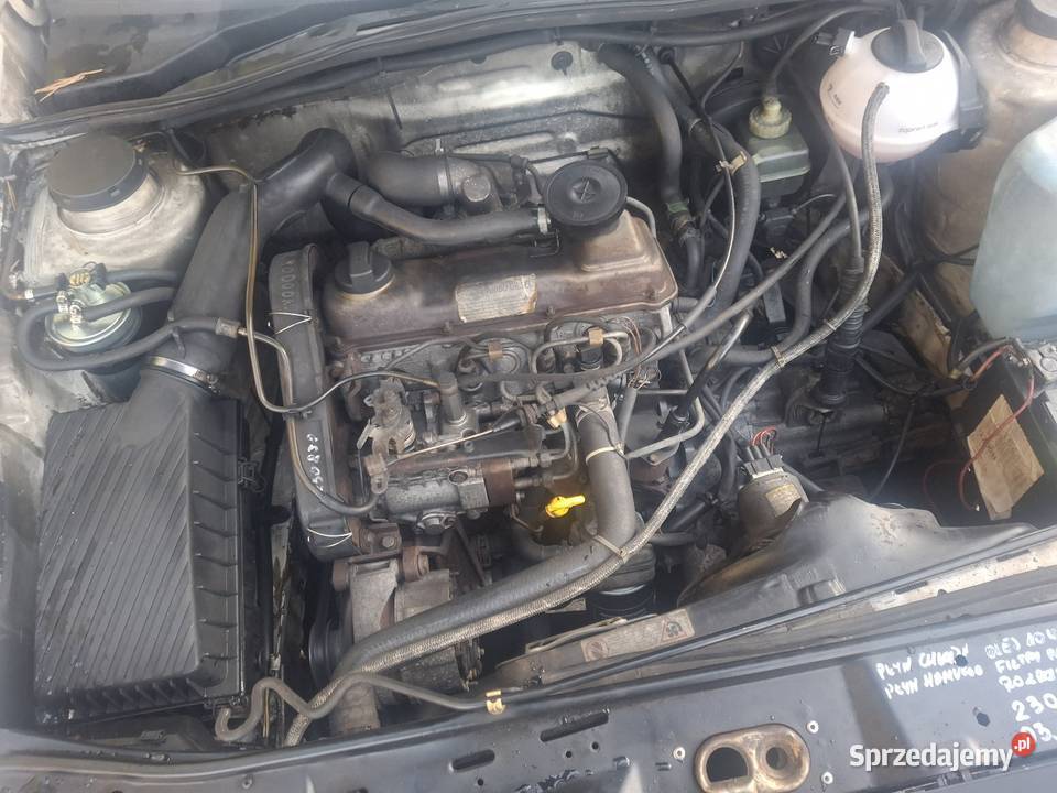 Volkswagen Golf II 16 td 91 podłoga progi stan Kielce