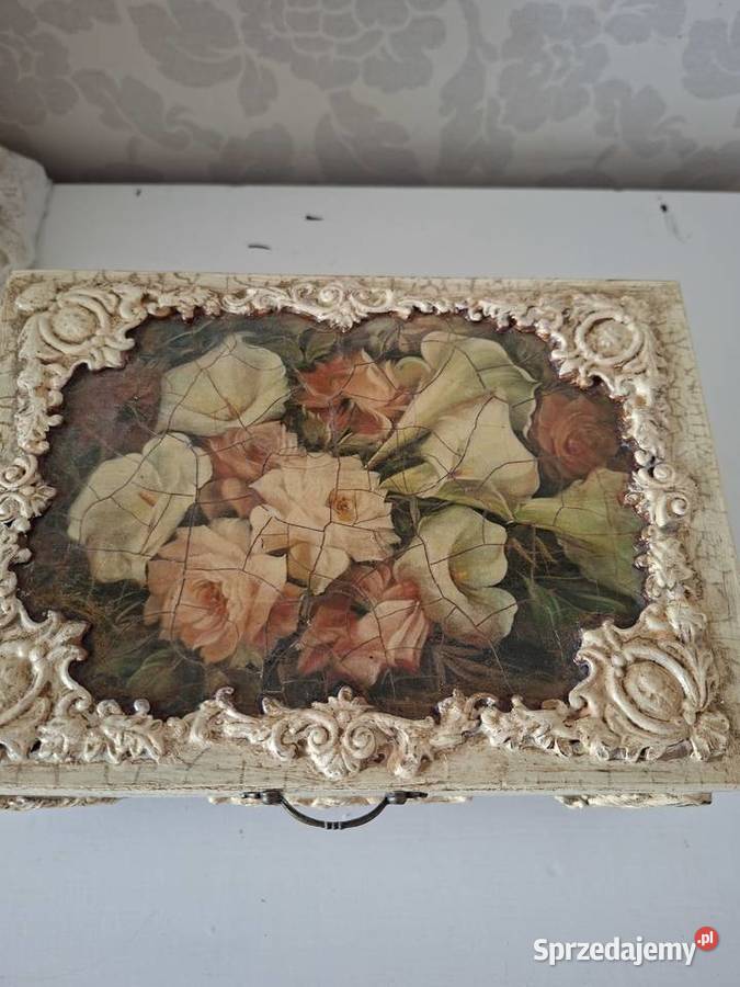 Szkatułka retro na biżuterię Kraków