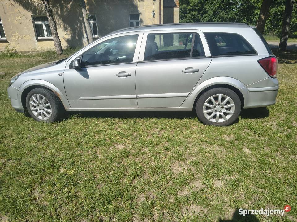 Sprzedam Opel Astra Combi Minikowo
