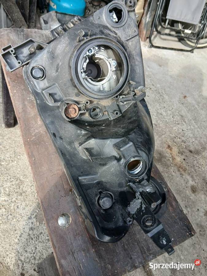 Reflektor lampa prawy przód suzuki Swift Części samochodowe mazowieckie
