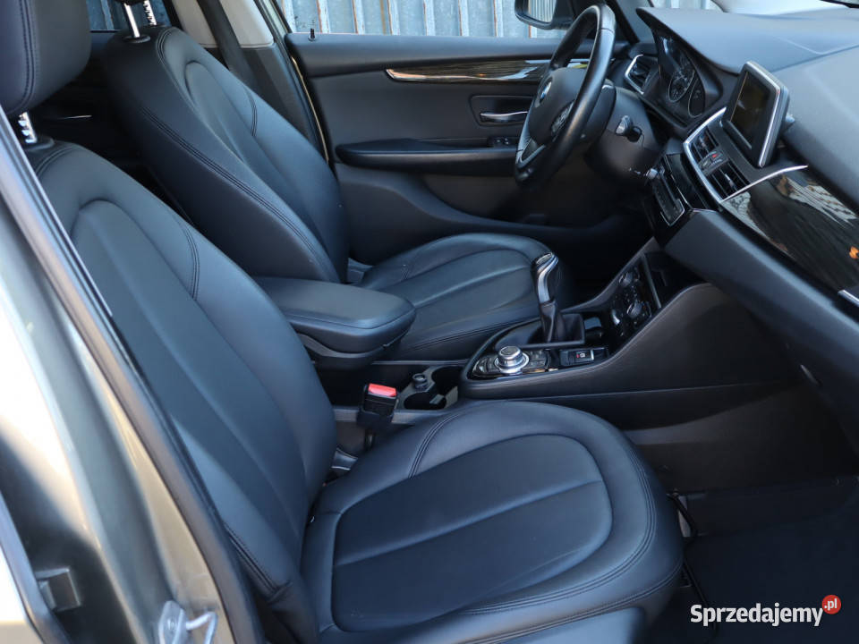 BMW 2 Active Tourer 218i Active Tourer wspomaganie kierownicy