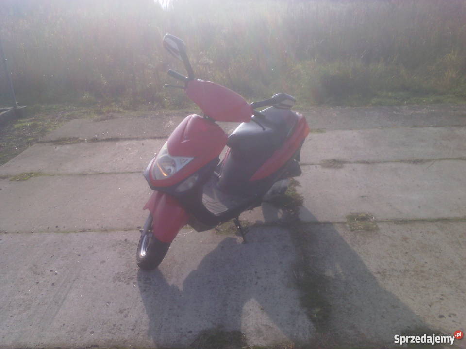 sprzedam ekonomiczny skuter automatyczna Pozostałe Krzywa