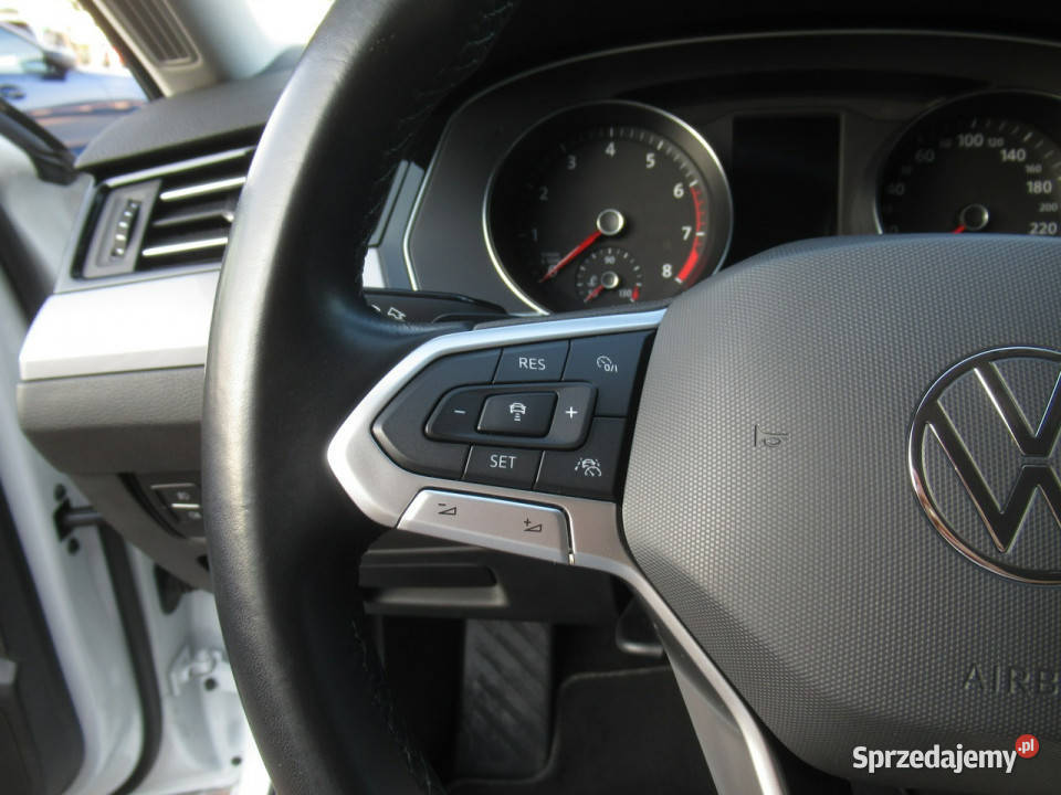 Volkswagen Passat BEZWYPADKOWY Kamera AppConnect podgrzewane fotele