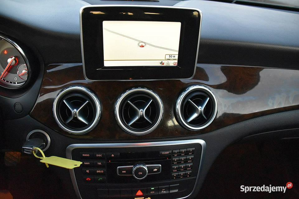 Mercedes GLA 180 D PółSkóra Navi Xenon Led światła LED
