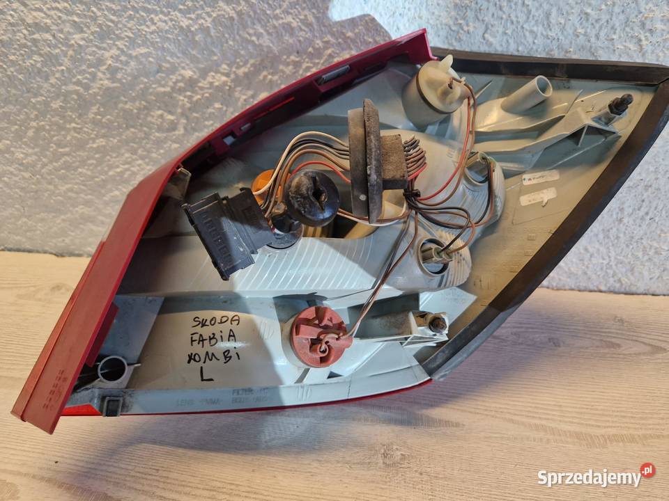 Lampa Skoda Fabia Kombi II 0712 Tylna lewa osobowe wielkopolskie Kwilcz sprzedam