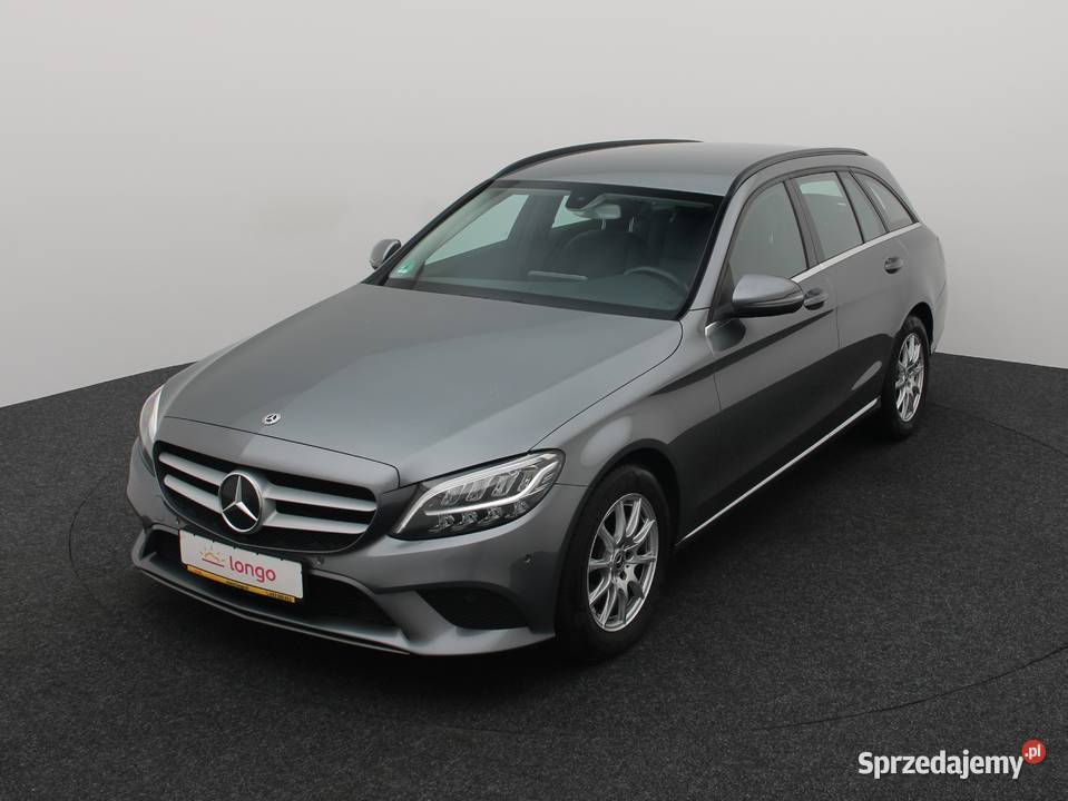 MercedesBenz Klasa C W205 16 Mercedes Benz C200