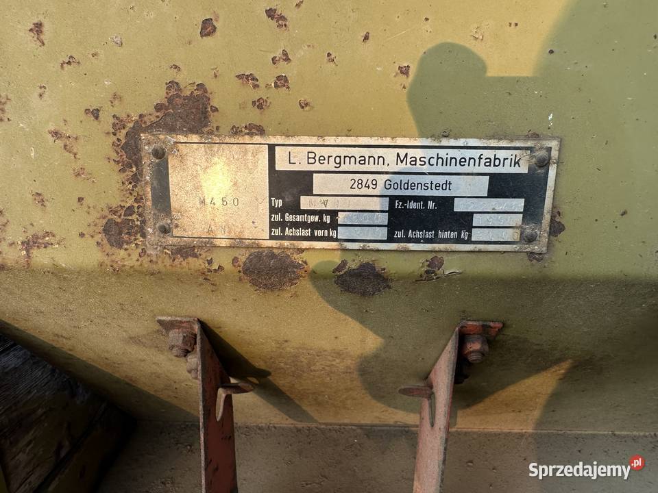 Rozrzutnik obornika Bergmann Pieczonogi