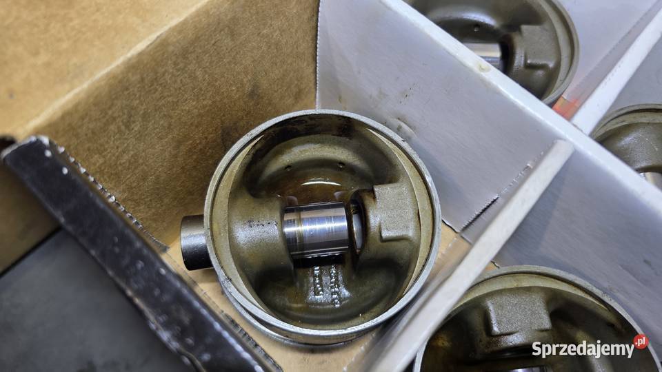 Tłoki silnika c20xe Mot 25 Opel Astra Vectra