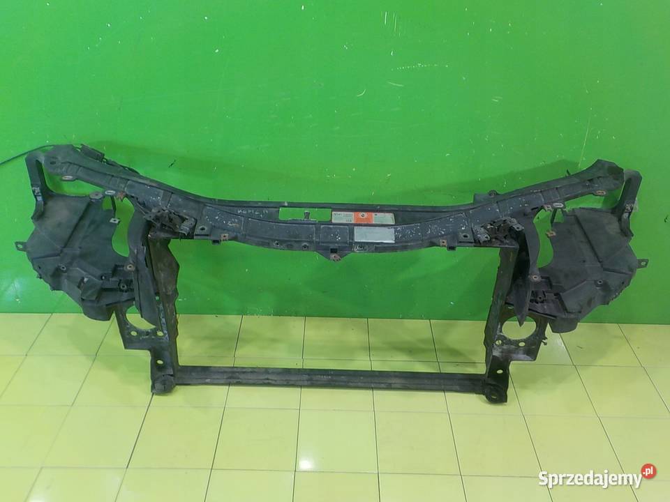 AUDI A8 D3 40 TDI 05r SEDAN pas przedni sprzedam