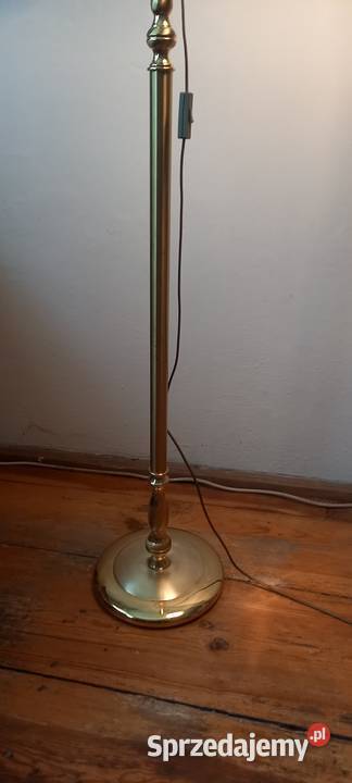 Lampa podłogowa z ruchomym ramieniem Skierniewice