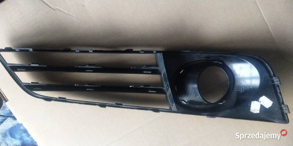 Audi A8 D4 0913 kratka zderzaka lewa łódzkie Łódź