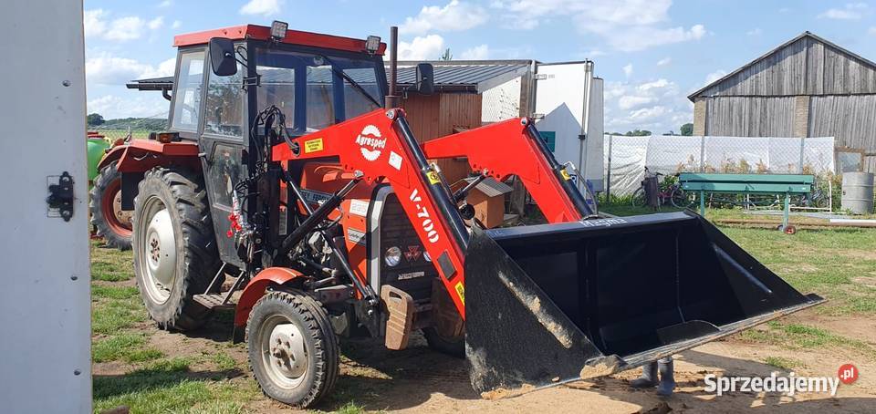 Ładowacz czołowy firmy Agrosped model V700 małopolskie Miechów sprzedam