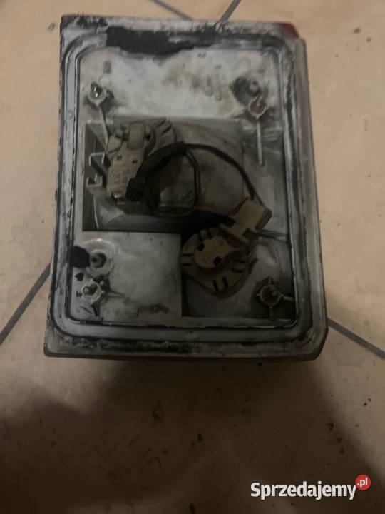 Lampa tył lewa w klape audi 80 wielkopolskie sprzedam
