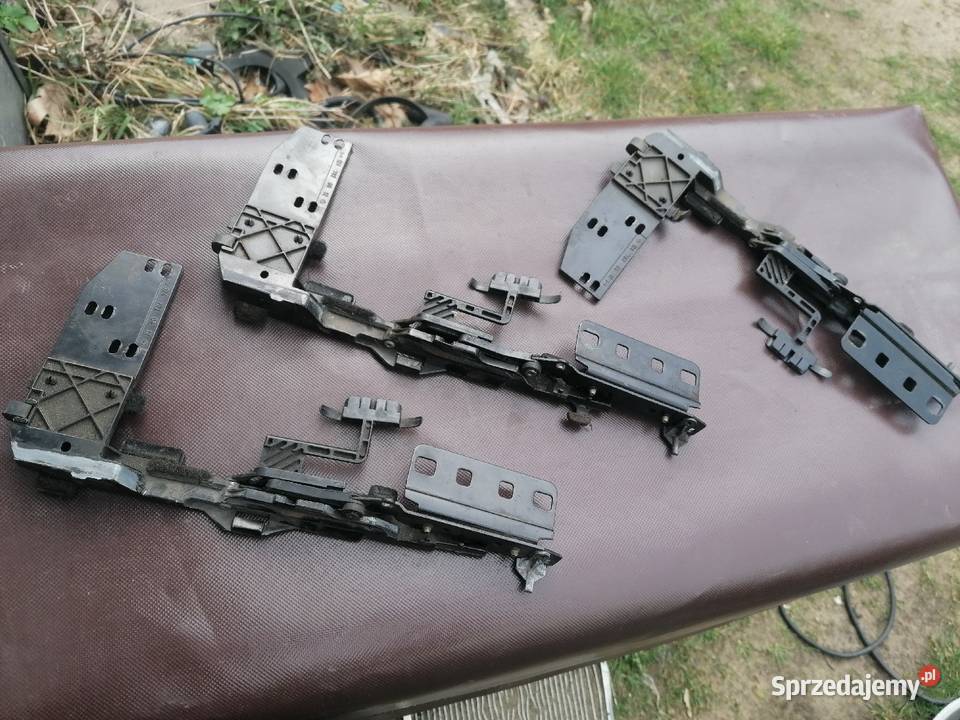 Mercedes 190 124 prowadnice szyberdachu Motoryzacja Radom