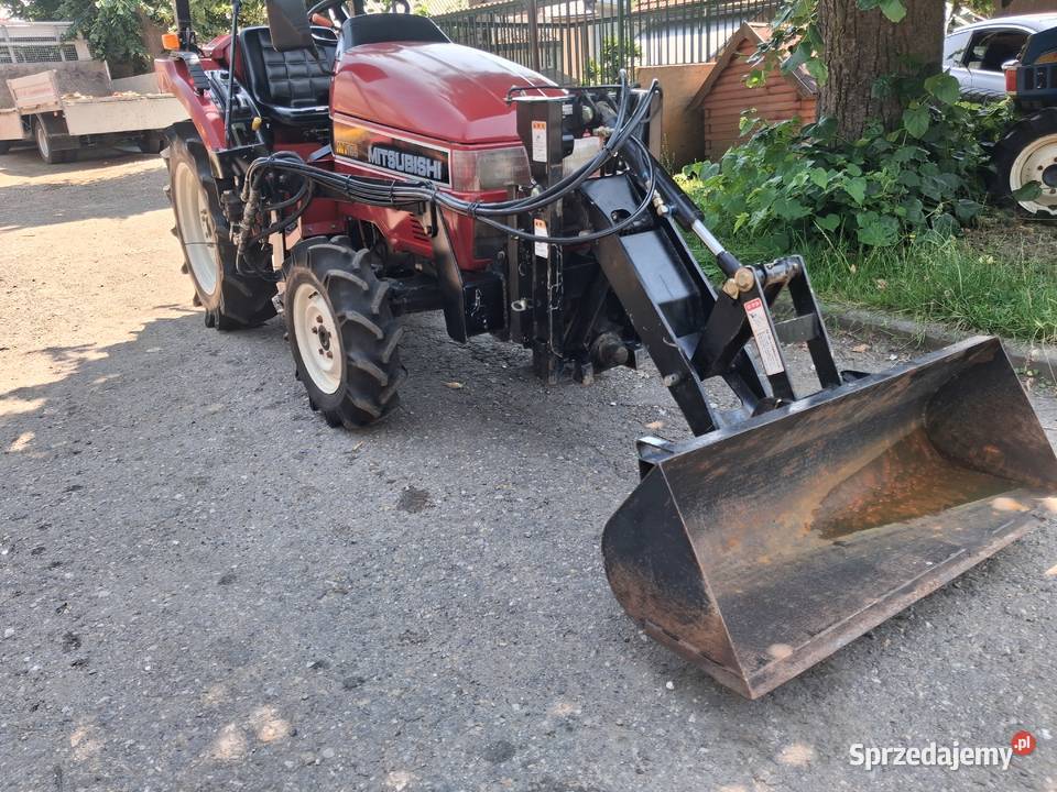 Mitsubishi mt165 4x4 ładowacz Konary sprzedam