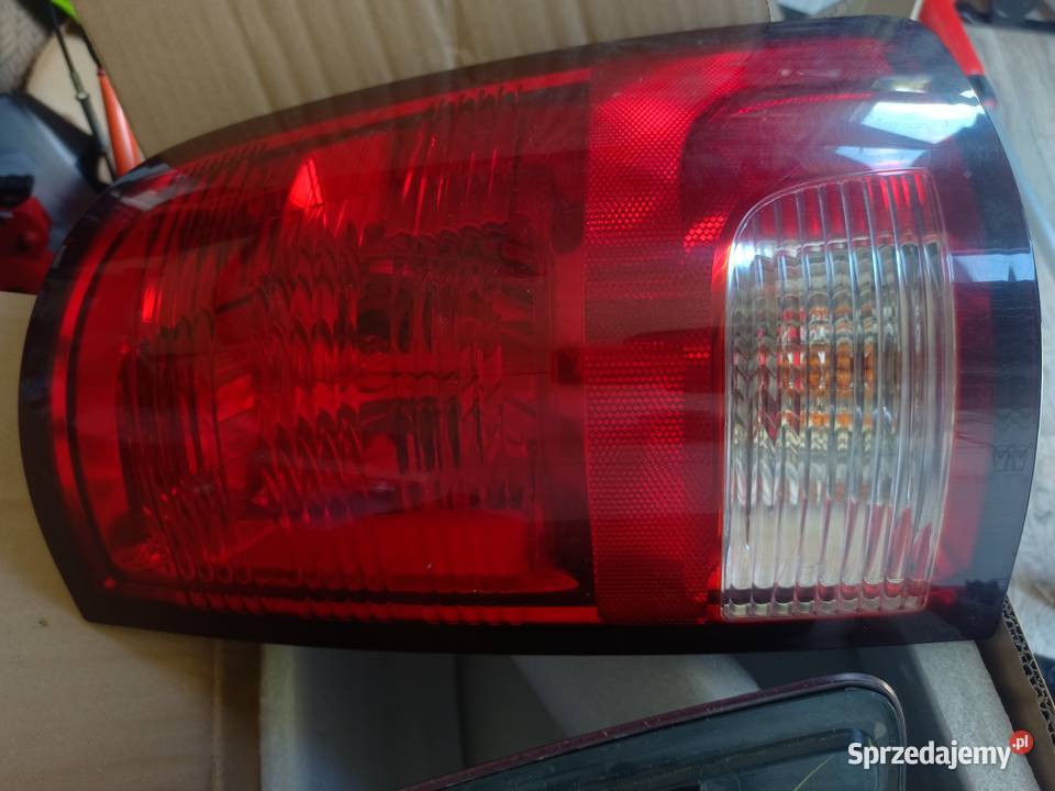 dodge ram 20092012 lampy tylne lampa