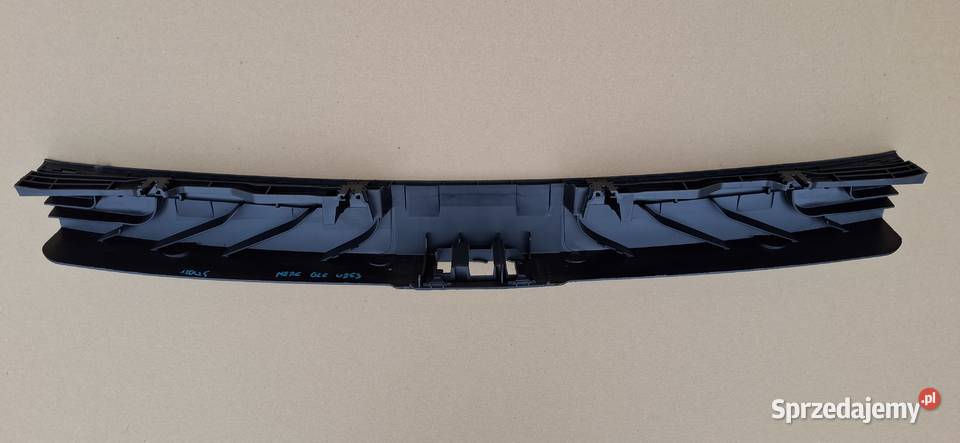 MERCEDES GLC W253 ŚLIZG ZDERZAKA TYŁ ŚRODKOWY