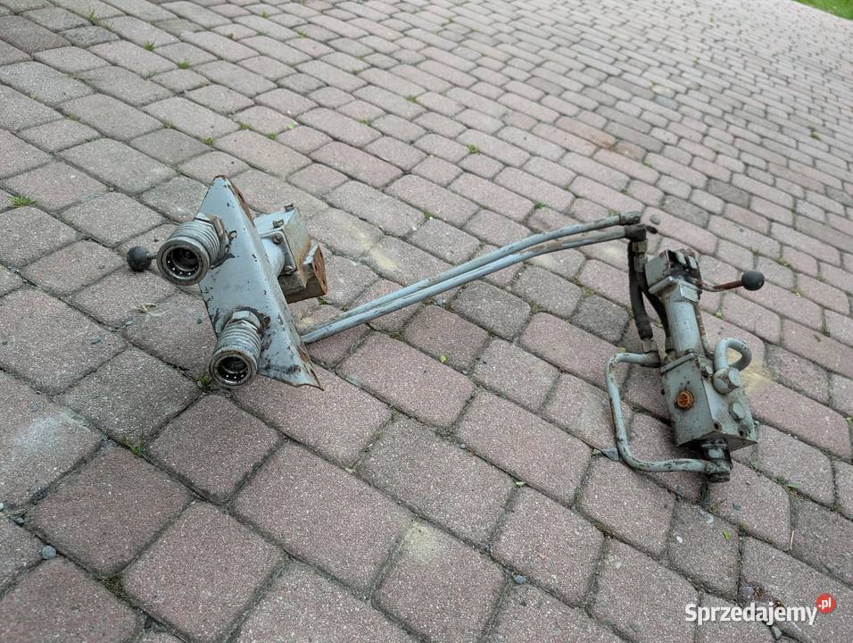 Rozdzielacz hydrauliczny podnośnika Ursus C330 Mstów sprzedam