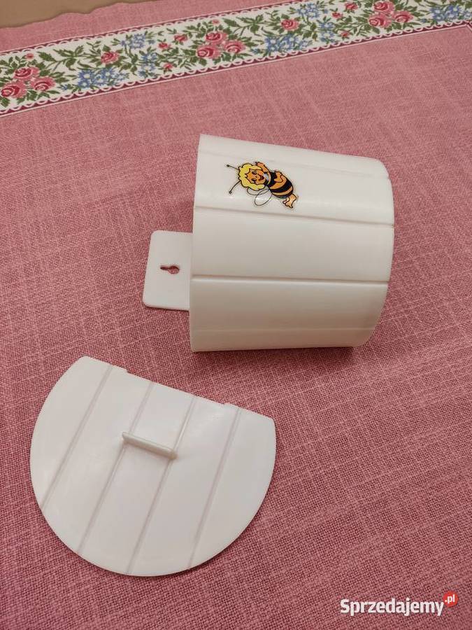 Pojemnik plastikowy biały na ścianę z naklejką opolskie Głuchołazy