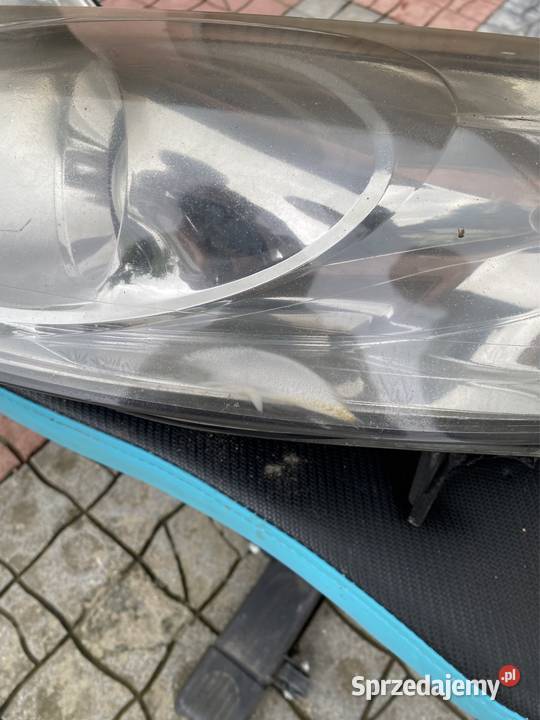 Lampy przednie Peugeot 407
